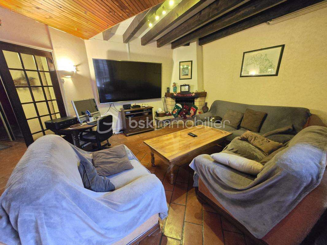 Maison à SAINT-MARTIN-D&#039;HEUILLE