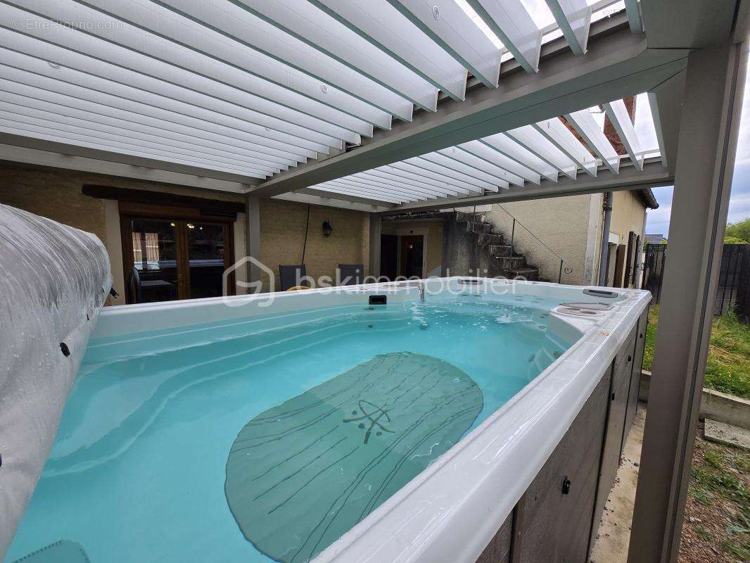 Maison à COULANGES-LES-NEVERS