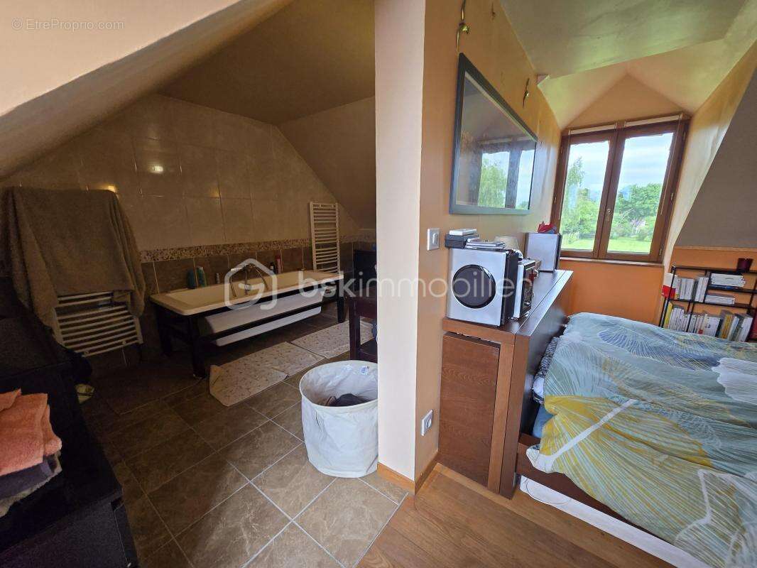 Maison à COULANGES-LES-NEVERS