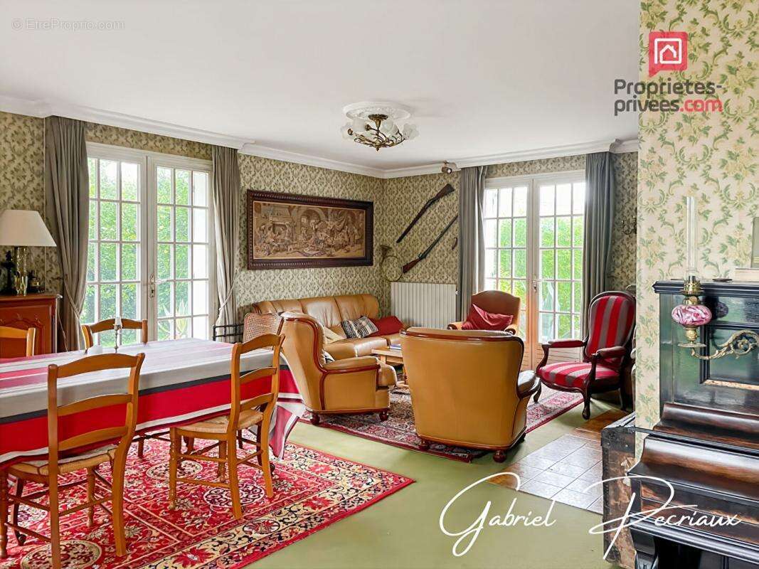 Maison à SAINT-ANDRE-LES-VERGERS