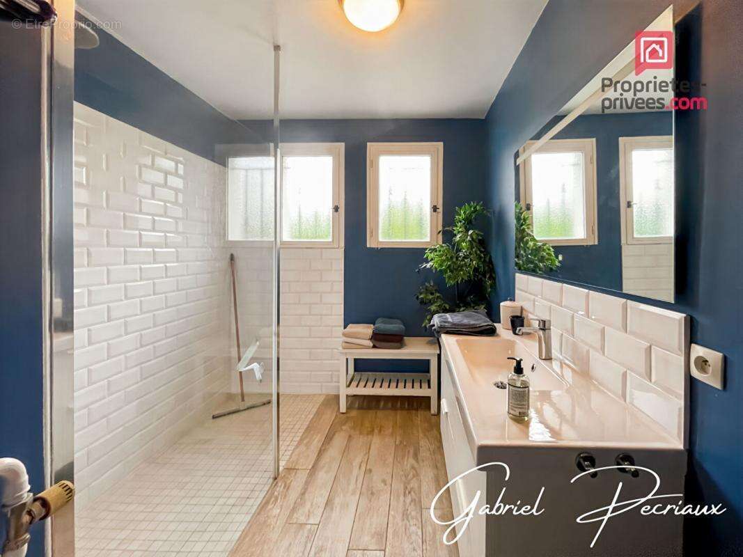 Maison à SAINT-ANDRE-LES-VERGERS