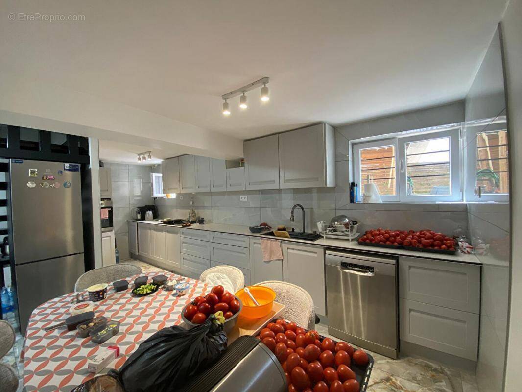 Maison à LA CHAPELLE-EN-SERVAL