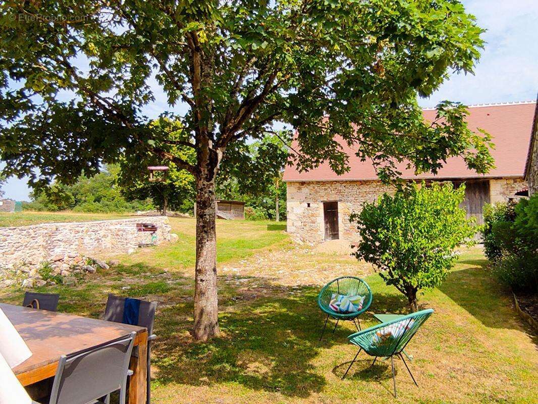 Maison à TOURNON-SAINT-PIERRE