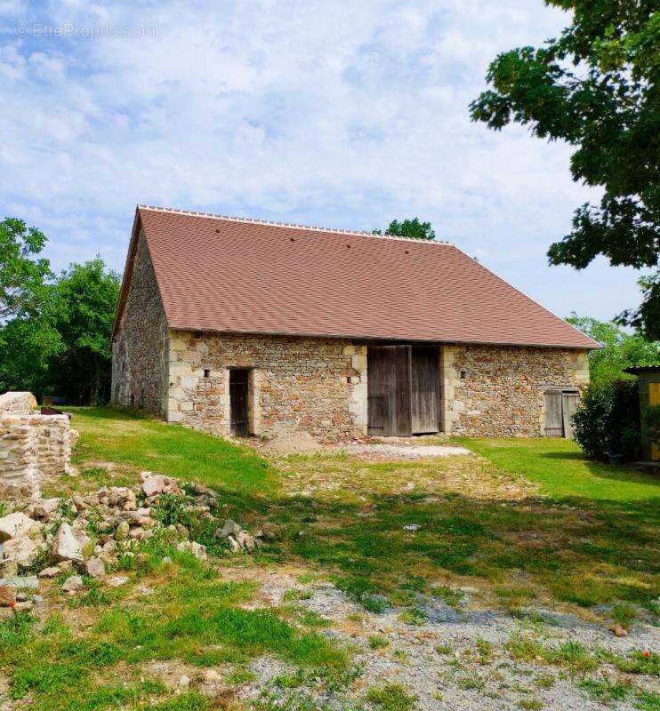 Maison à TOURNON-SAINT-PIERRE