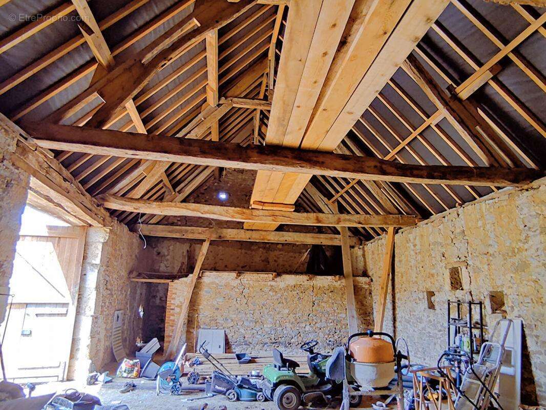 Maison à TOURNON-SAINT-PIERRE