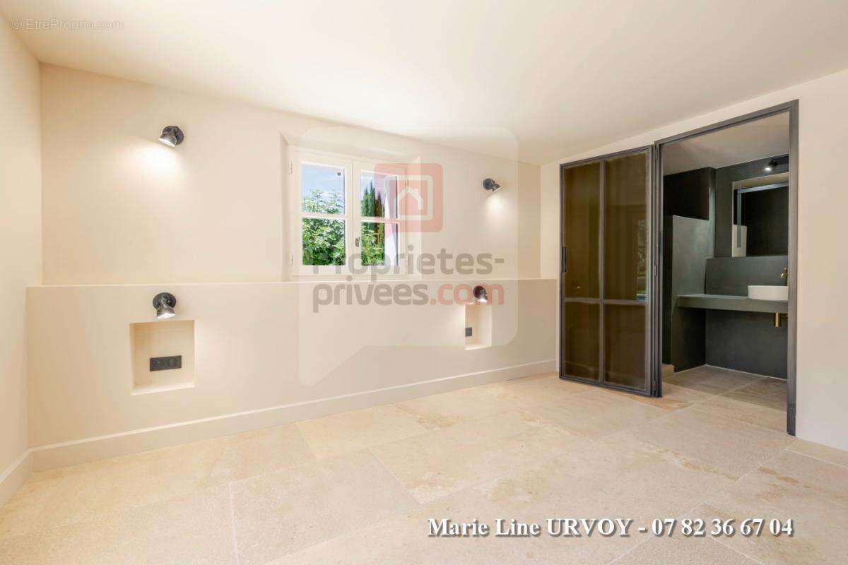 Maison à MAUSSANE-LES-ALPILLES