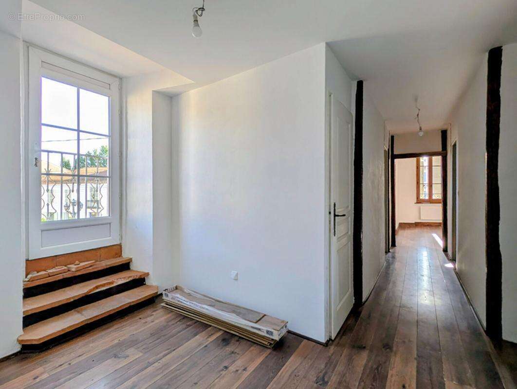 Appartement à CAZERES