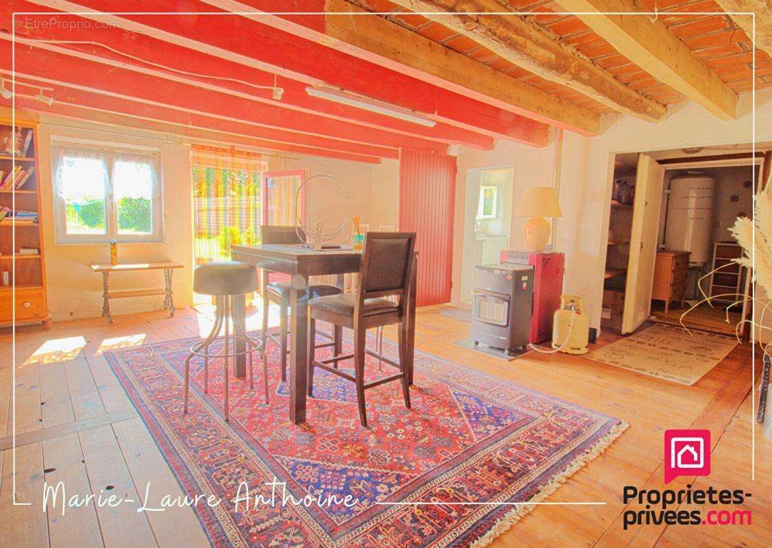 Maison à PIERRE-DE-BRESSE