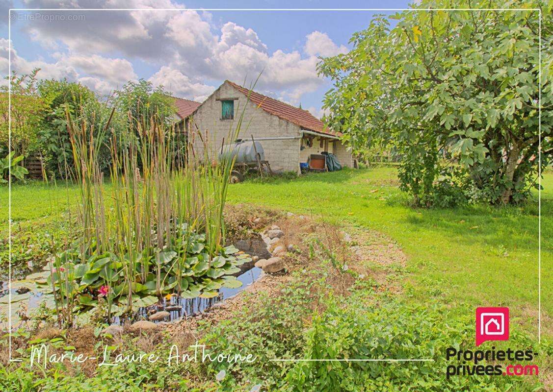 Maison à PIERRE-DE-BRESSE