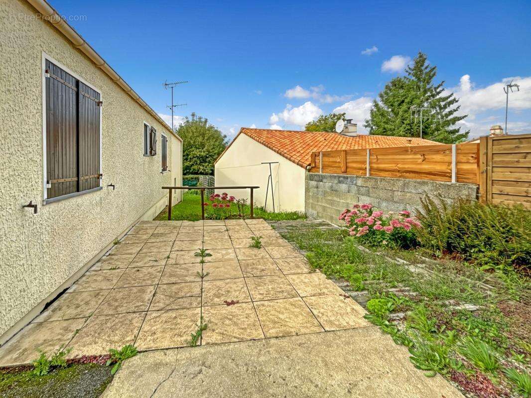 Maison à DOMPIERRE-SUR-YON