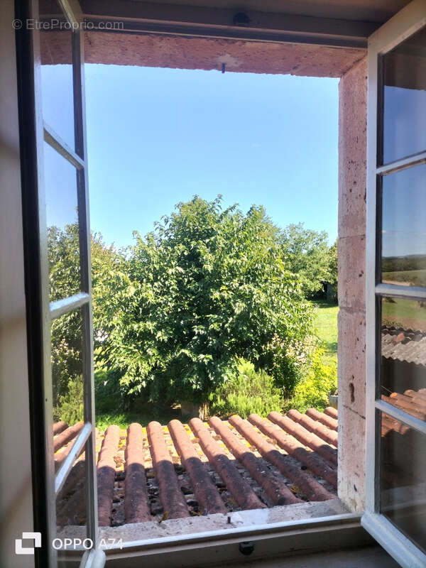 Maison à CAHUZAC-SUR-VERE