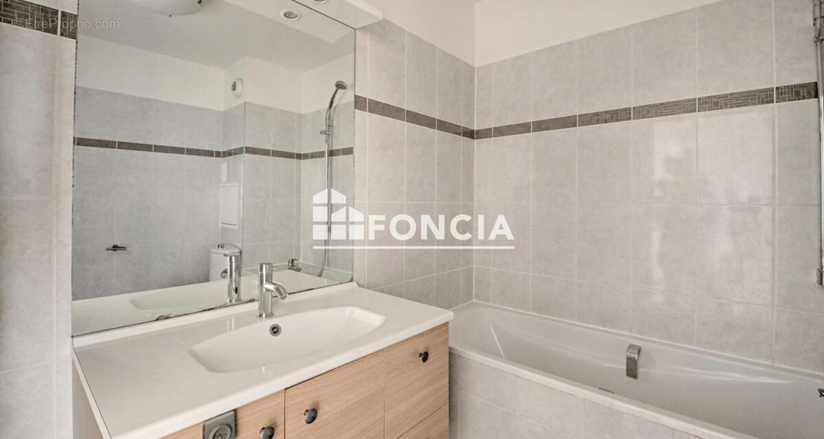 Appartement à MAISONS-ALFORT