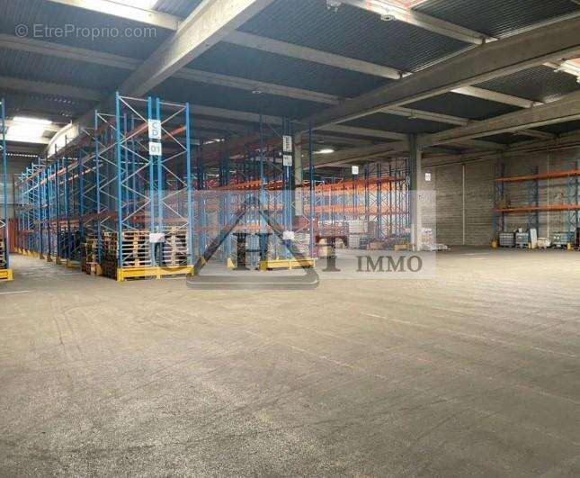 Commerce à CROISSY-BEAUBOURG