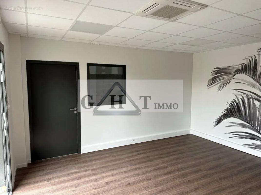 Commerce à MONTEVRAIN