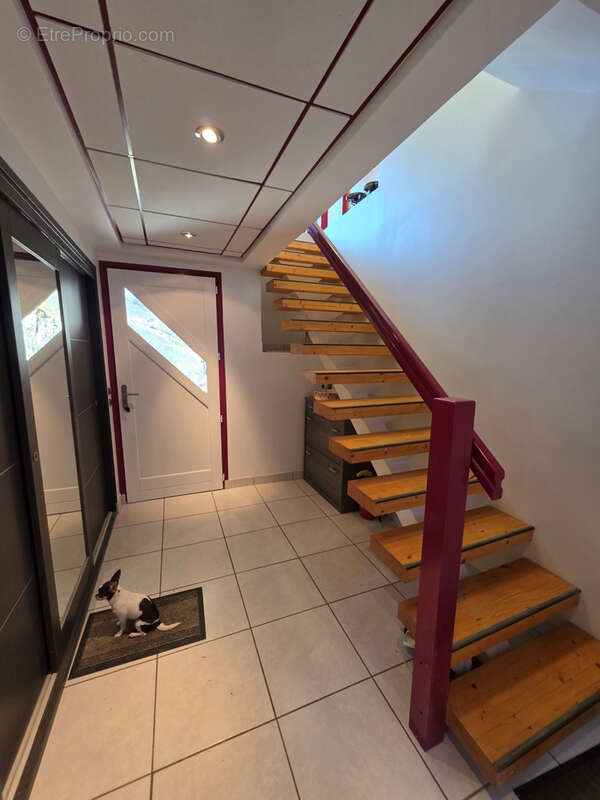 Maison à CHAPDES-BEAUFORT