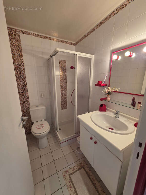 Maison à CHAPDES-BEAUFORT