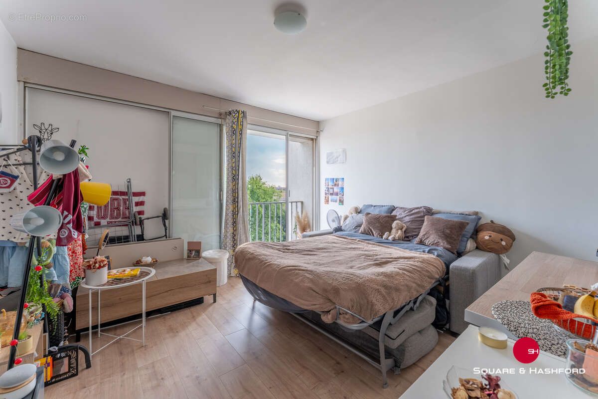 Appartement à BORDEAUX