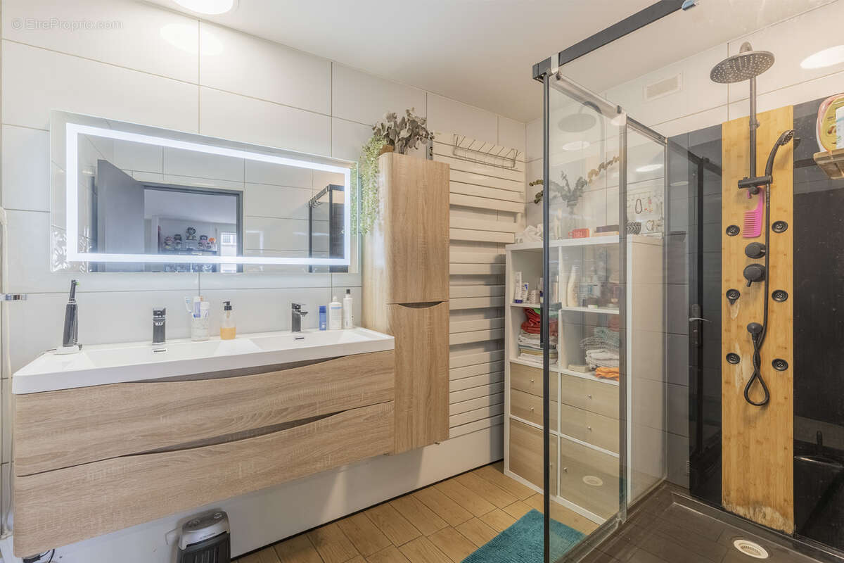 Appartement à SAINT-MAX