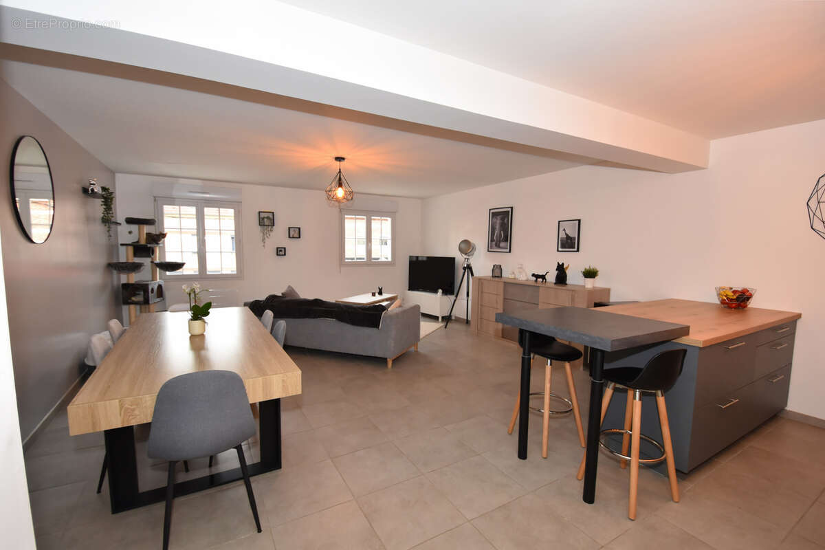 Appartement à VIGNACOURT