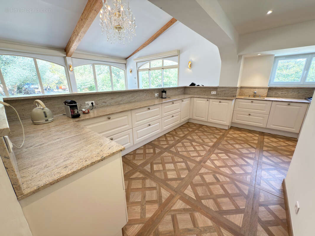 Maison à PLAN-DE-LA-TOUR