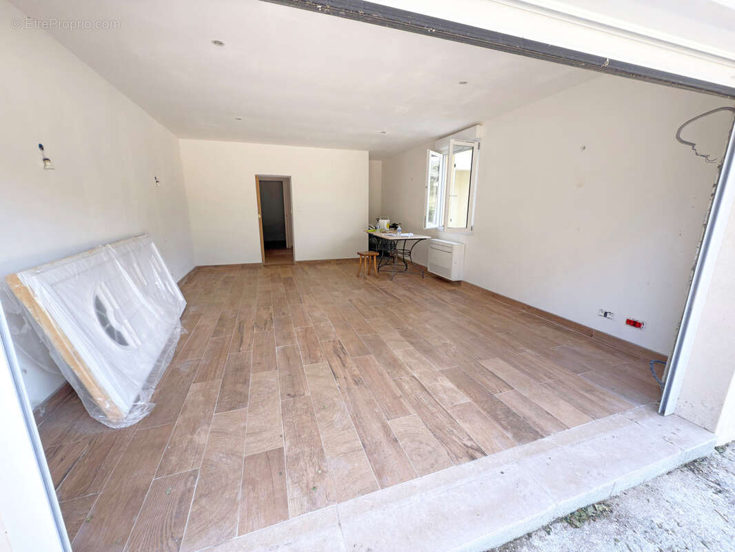 Maison à PLAN-DE-LA-TOUR