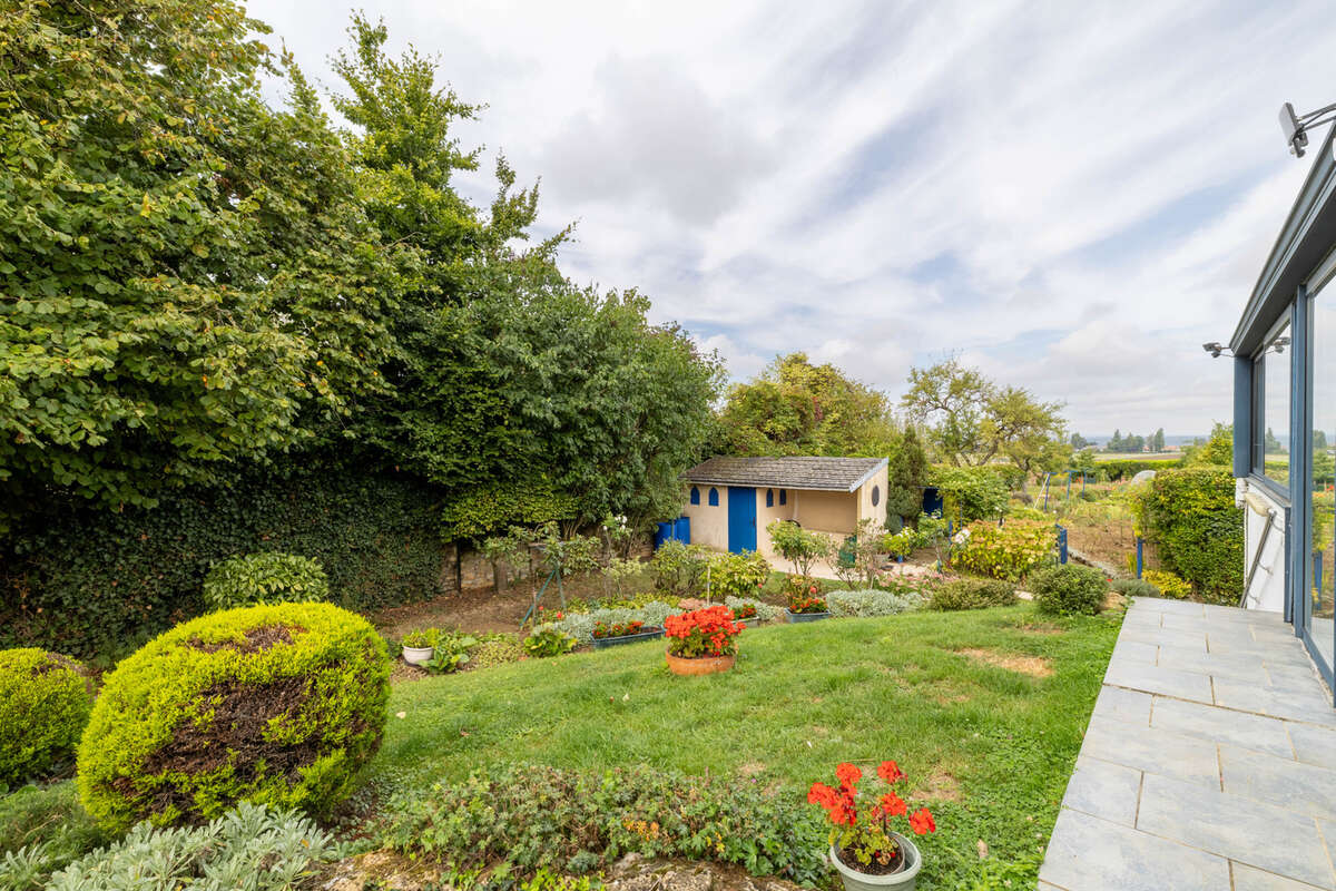 Maison à SAINT-PRIVAT-LA-MONTAGNE