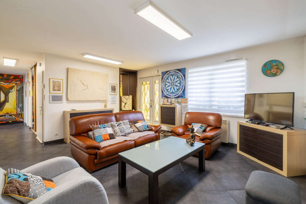 Maison à SAINT-PRIVAT-LA-MONTAGNE