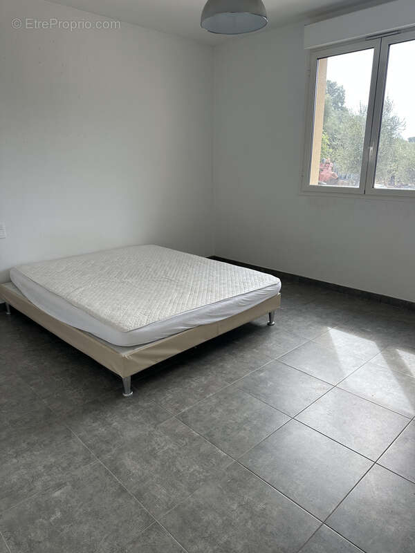 Appartement à SAINT-MARTIN-DU-VAR