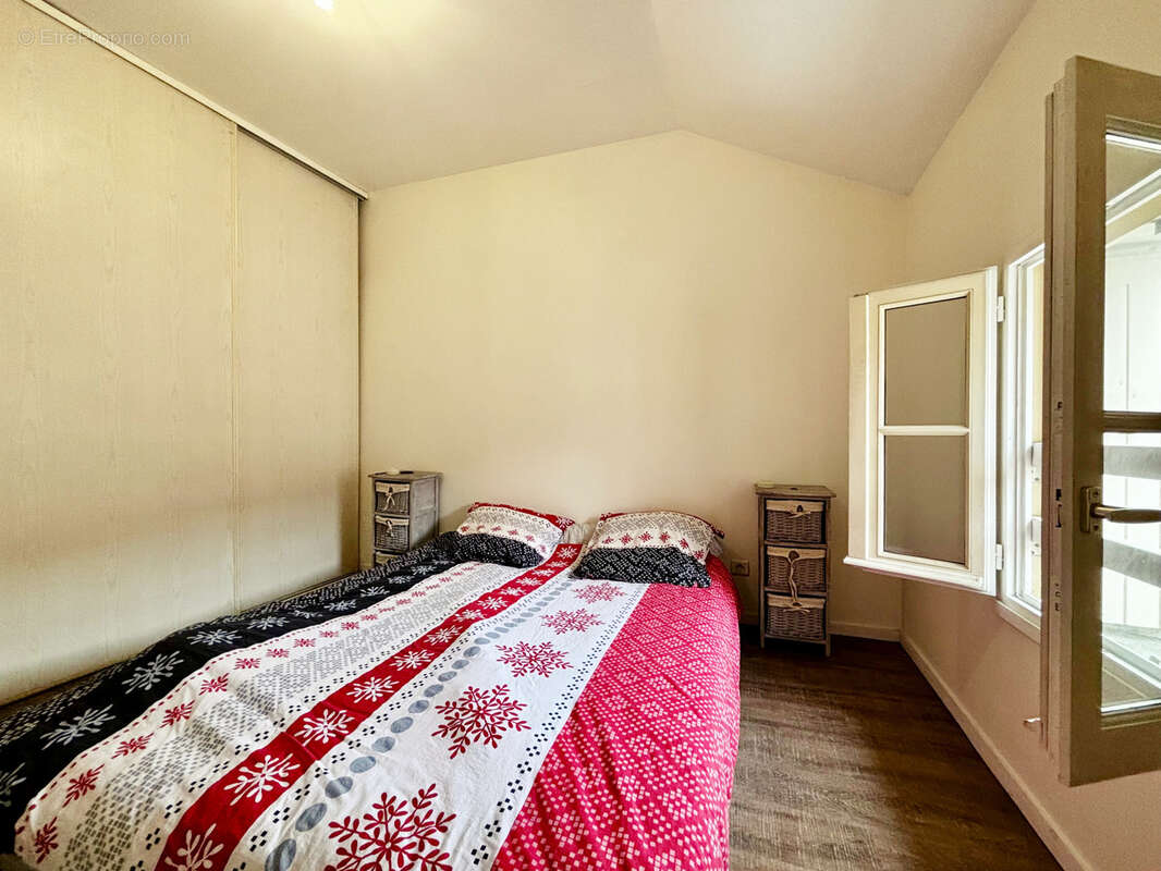 Appartement à COUTRAS