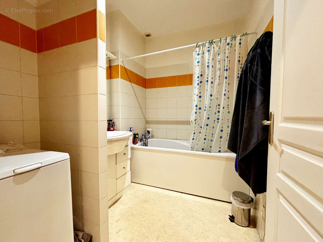 Appartement à COUTRAS