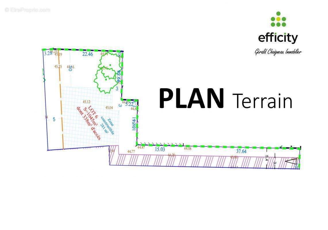 Terrain à CORCOUE-SUR-LOGNE