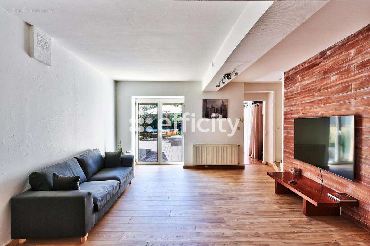 Maison à SOUCIEU-EN-JARREST