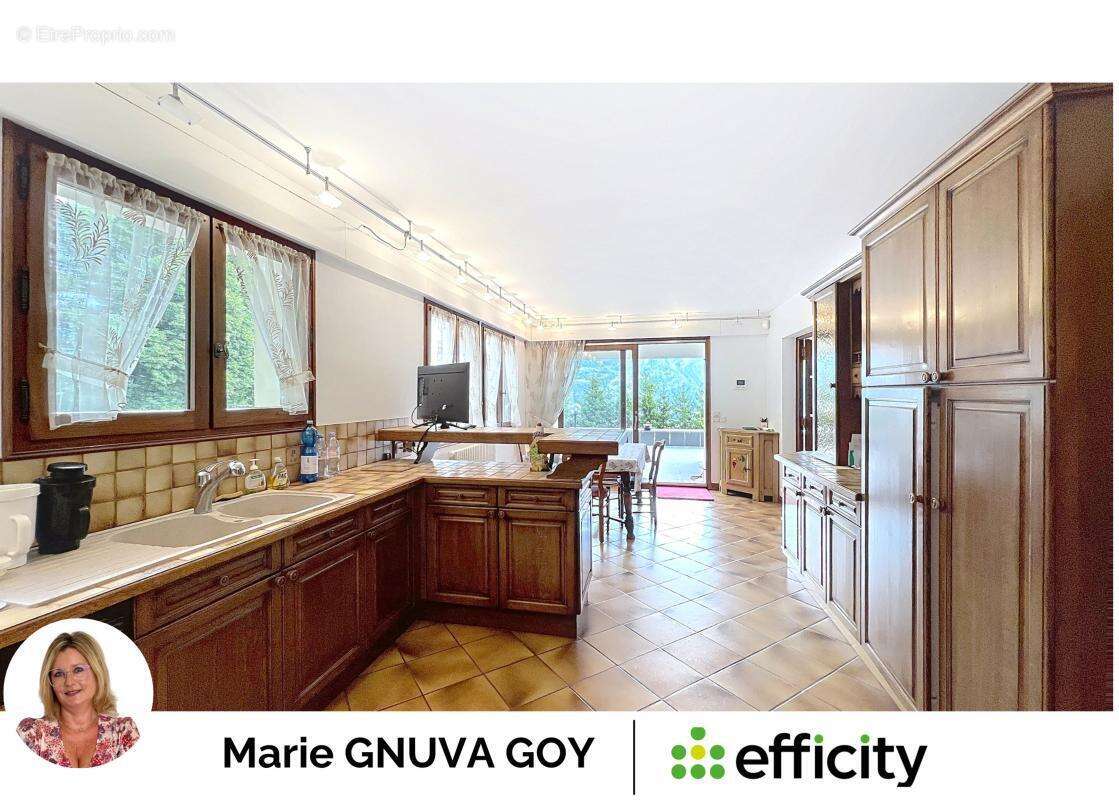 Maison à CHATILLON-SUR-CLUSES