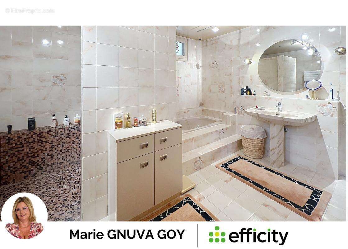 Maison à CHATILLON-SUR-CLUSES