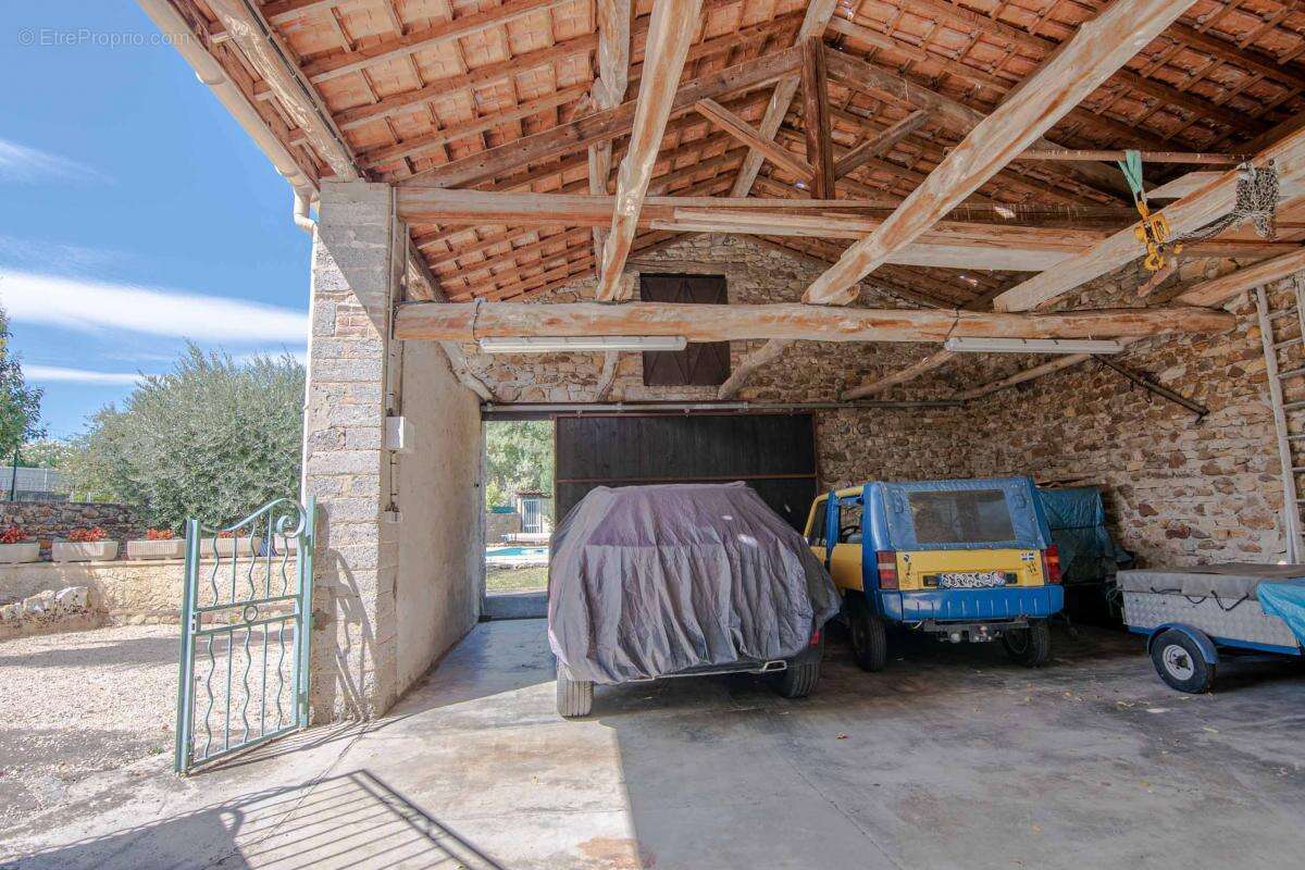 Maison à ALLEGRE-LES-FUMADES