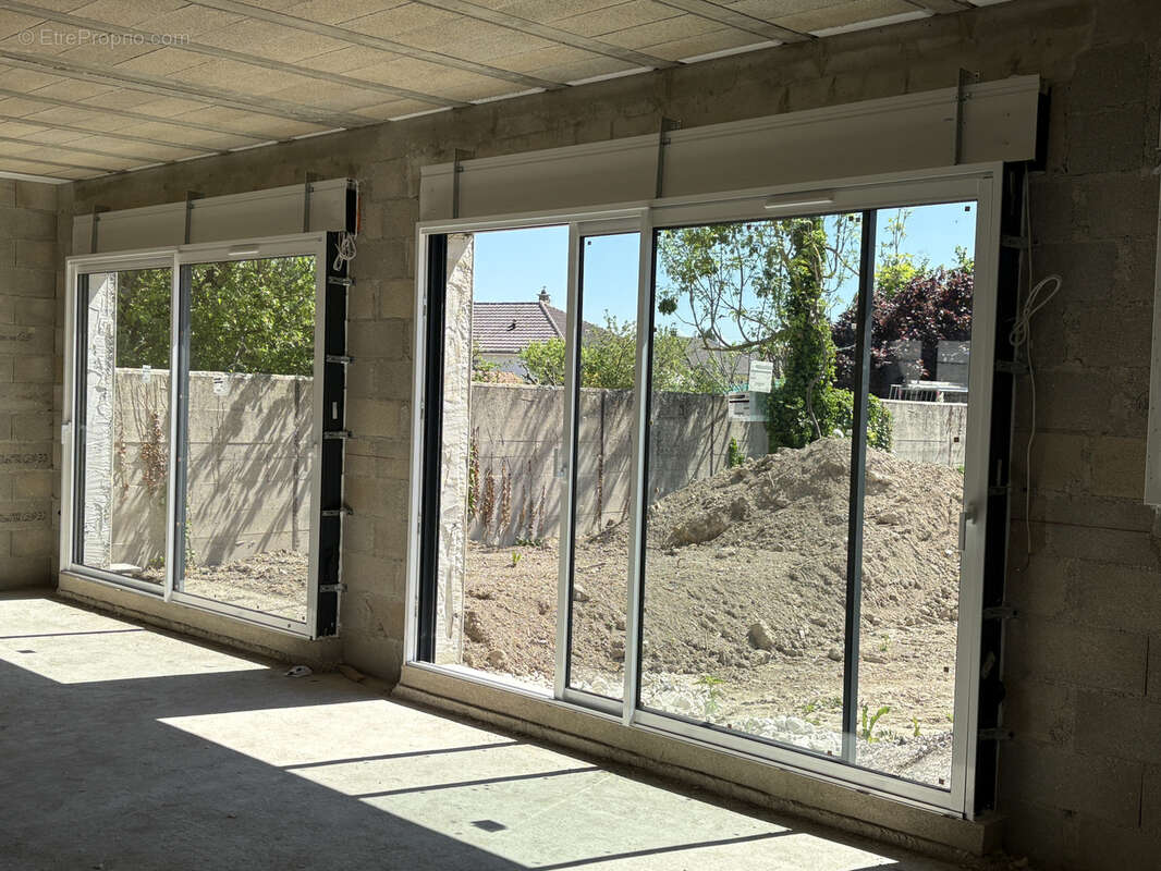 Maison à LA RIVIERE-DE-CORPS