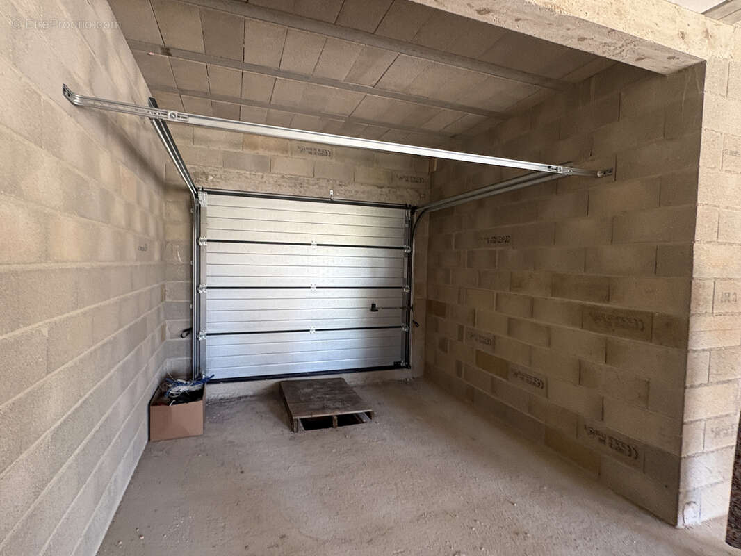 Maison à LA RIVIERE-DE-CORPS