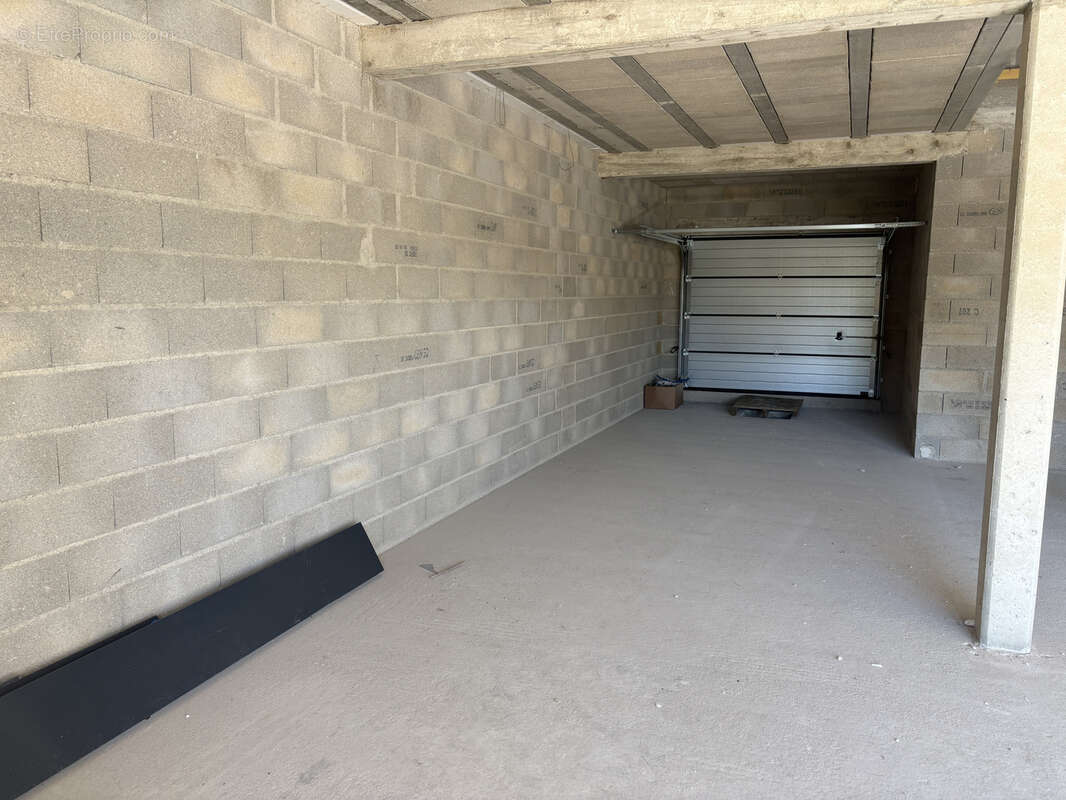 Maison à LA RIVIERE-DE-CORPS