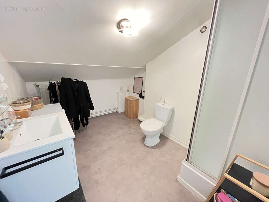 Appartement à SAINT-ETIENNE