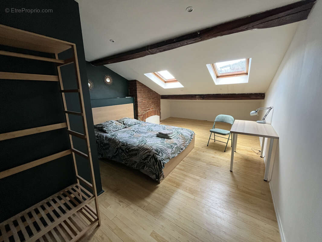 Appartement à SAINT-ETIENNE