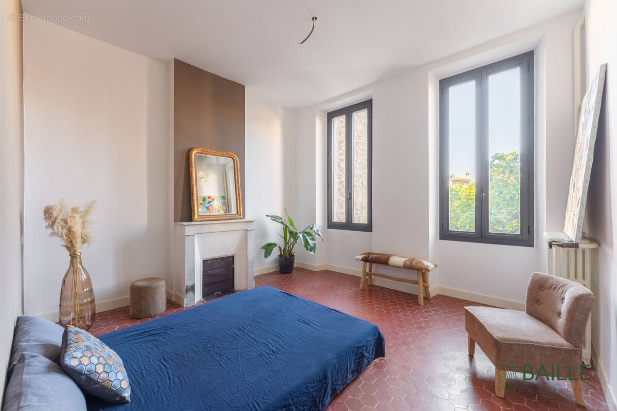 Appartement à MARSEILLE-7E