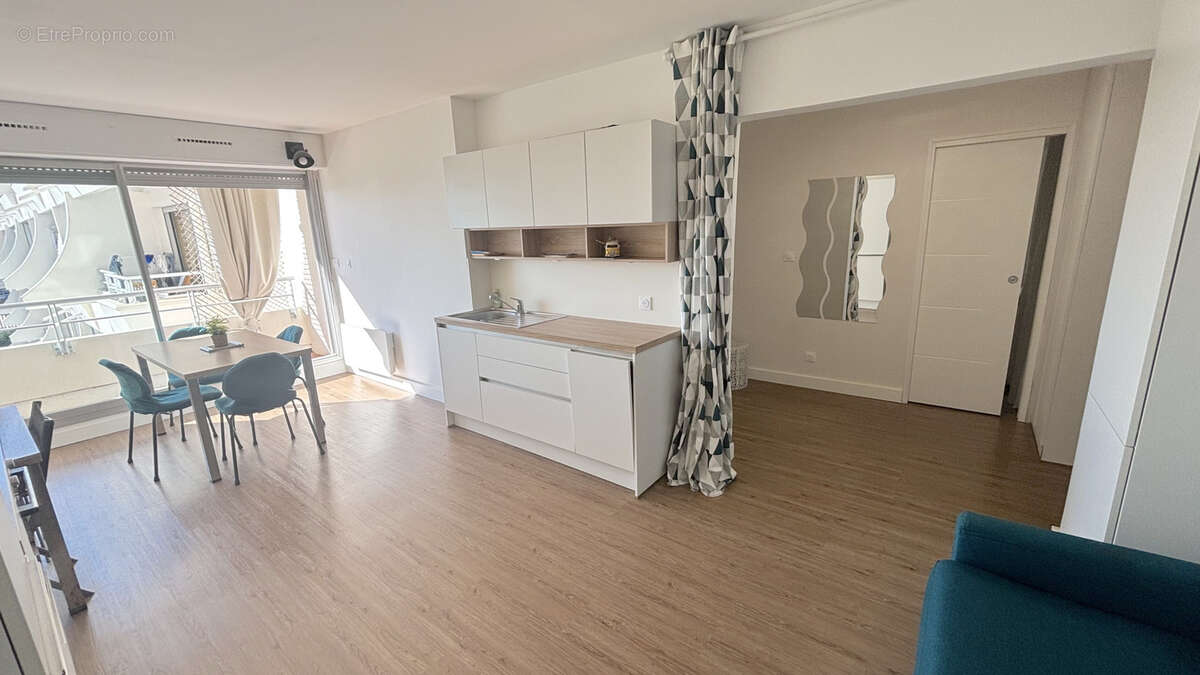 Appartement à CANDILLARGUES