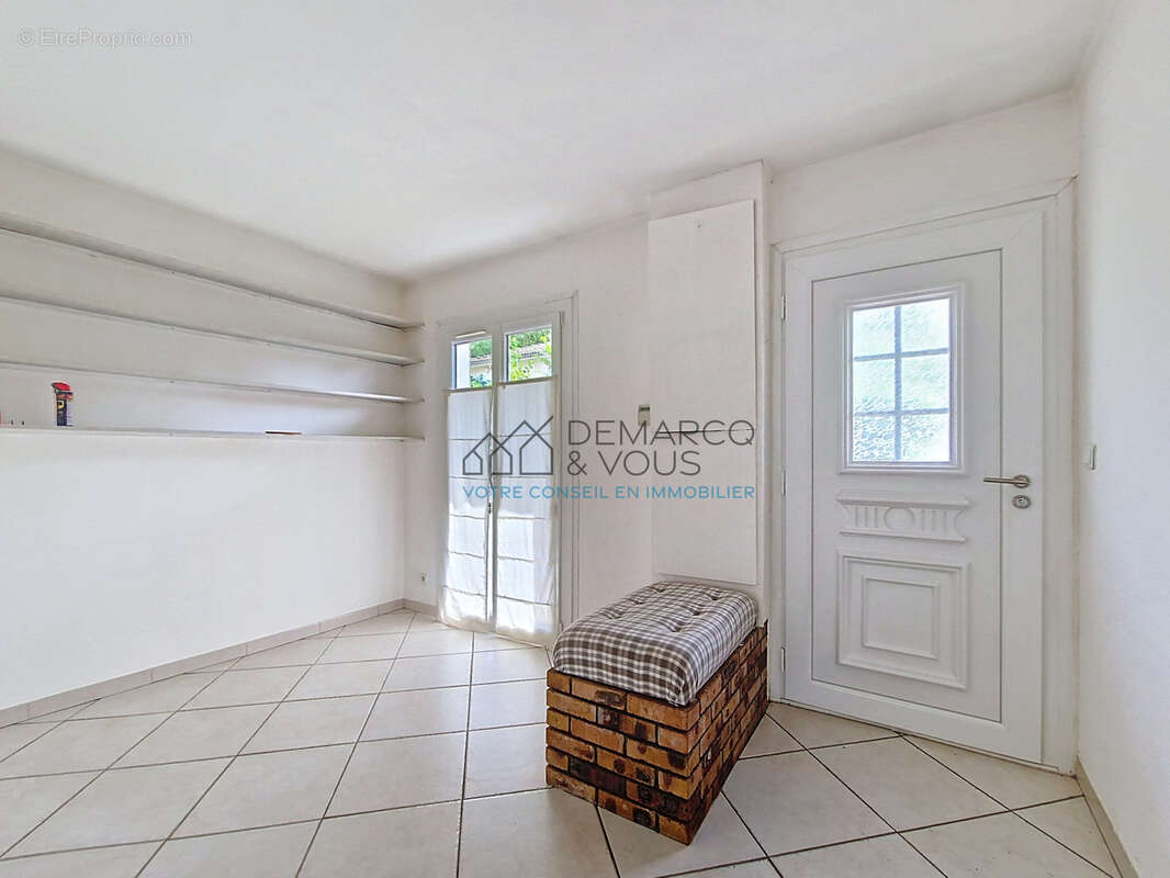 Maison à SAINT-GENIS-LAVAL