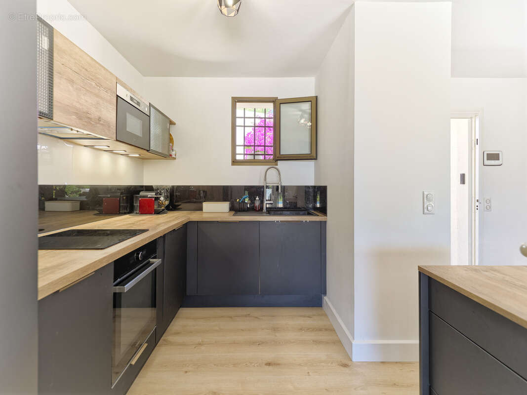 Maison à VILLENEUVE-LOUBET