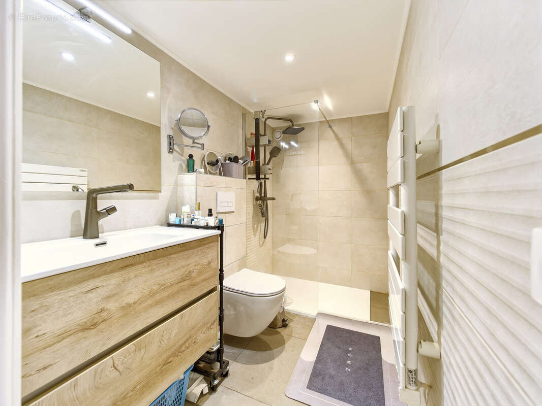 Maison à VILLENEUVE-LOUBET