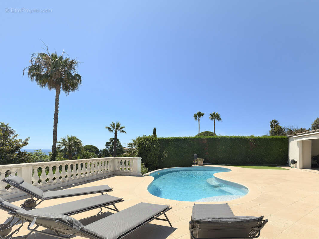 Maison à VILLENEUVE-LOUBET