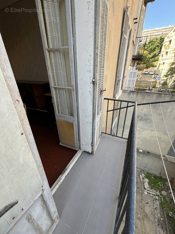 Appartement à MARSEILLE-6E