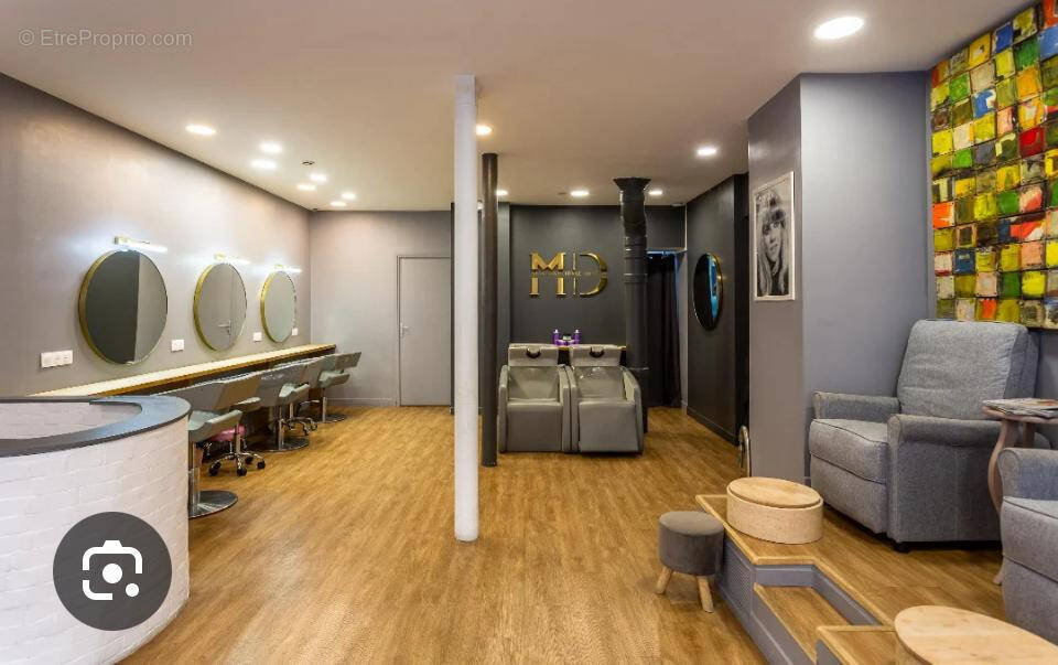 Commerce à PARIS-17E