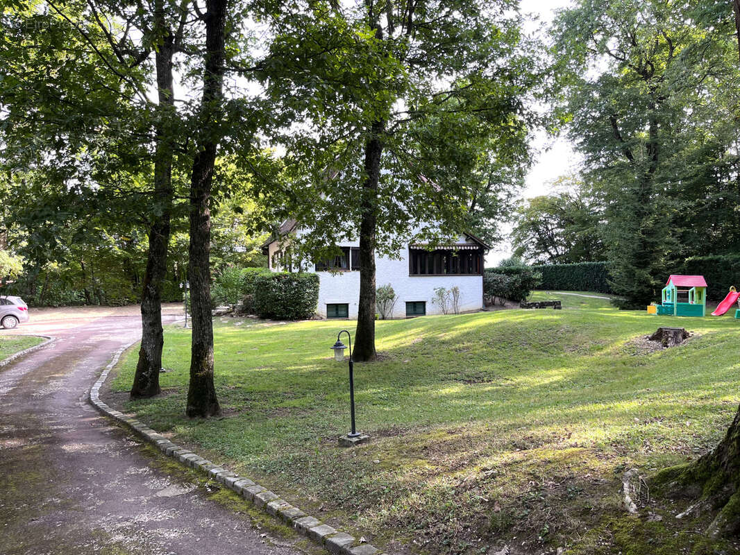 Maison à FERRIERES-EN-GATINAIS