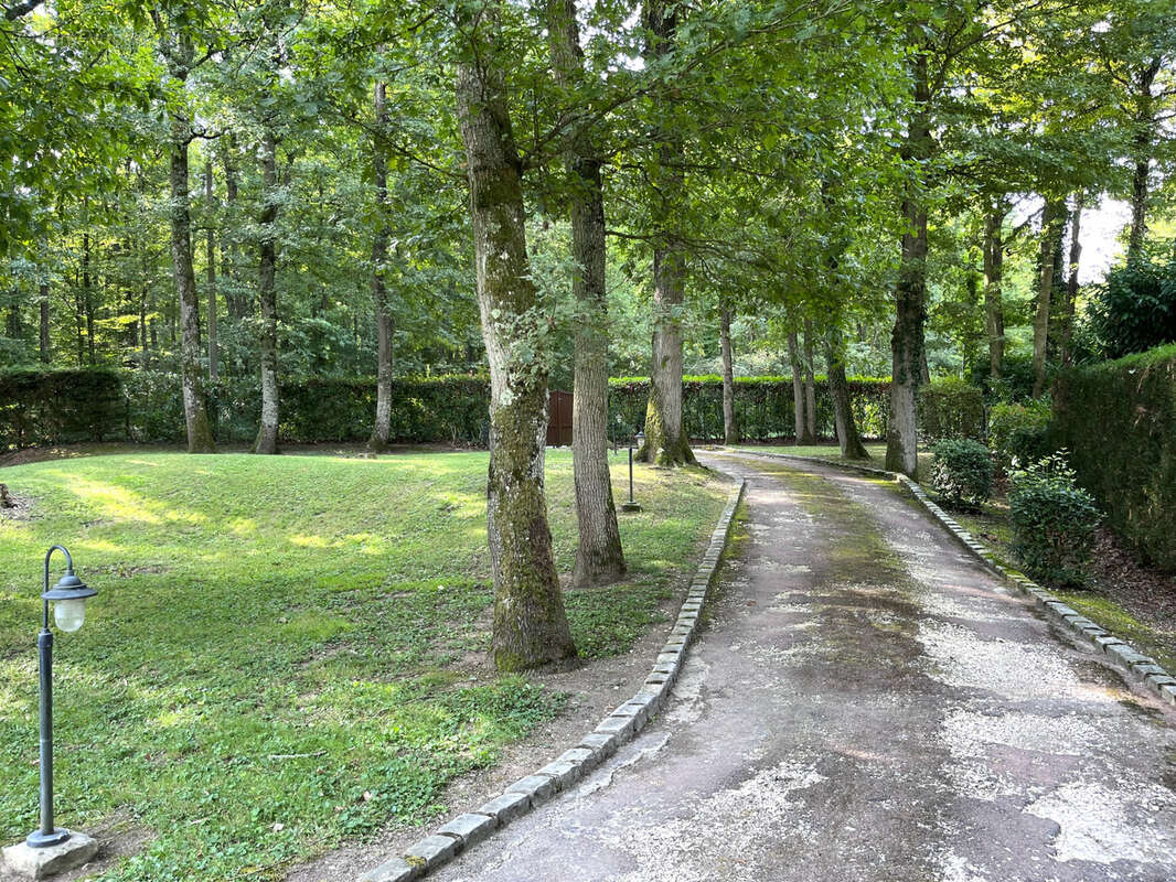Maison à FERRIERES-EN-GATINAIS